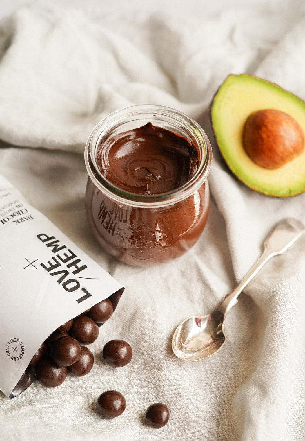 National Avocado Day! Vegan CBD Avocado-Chocolate Mousse!